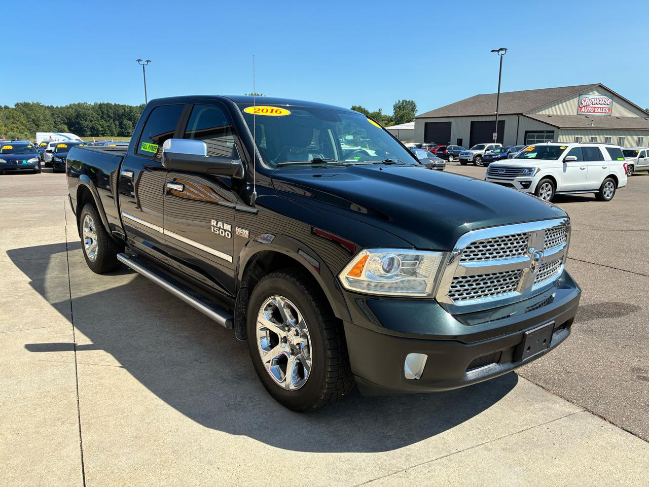 RAM 1500 4WD Crew Cab 149" Laramie 2016