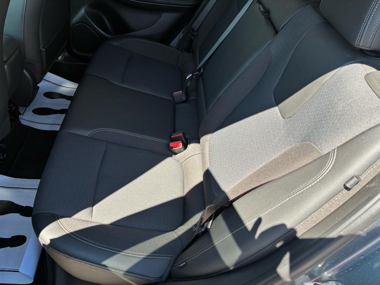Buick Encore GX FWD 4dr Select 2021