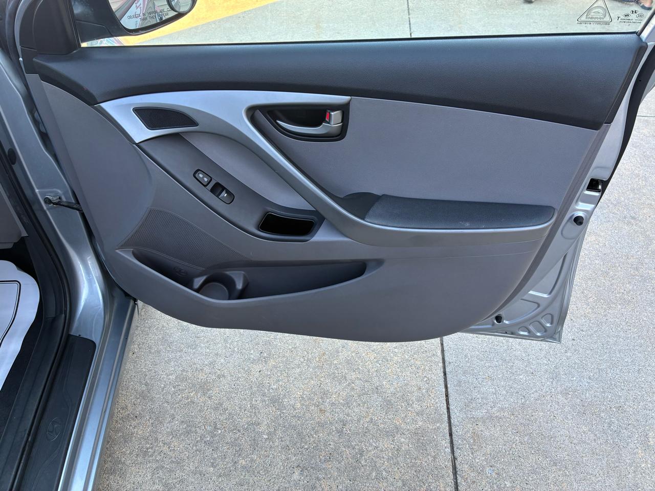 Hyundai Elantra 4dr Sdn Auto SE (Alabama Plant) 2016