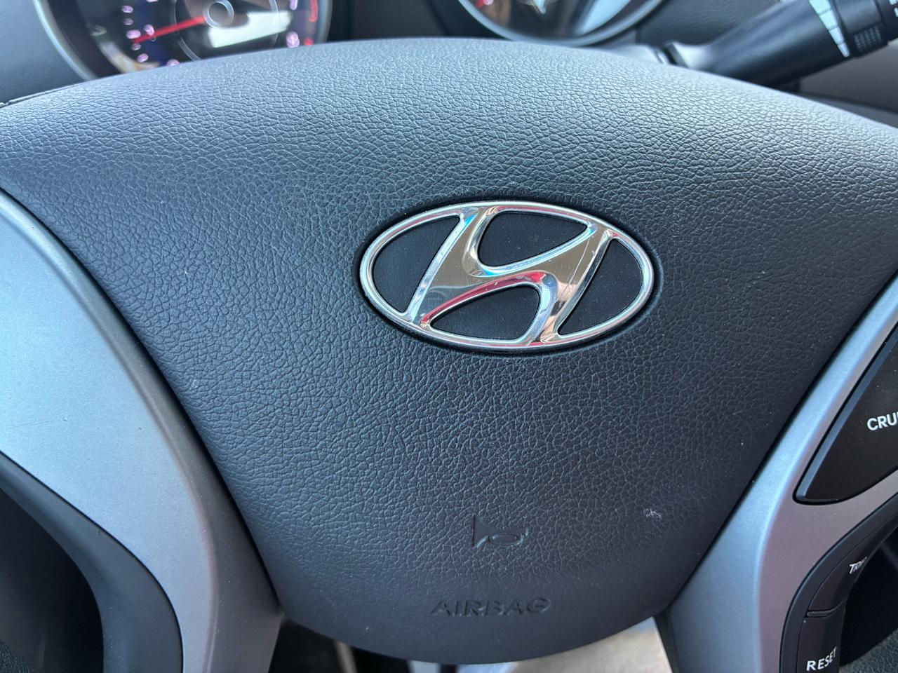 Hyundai Elantra 4dr Sdn Auto SE (Alabama Plant) 2016