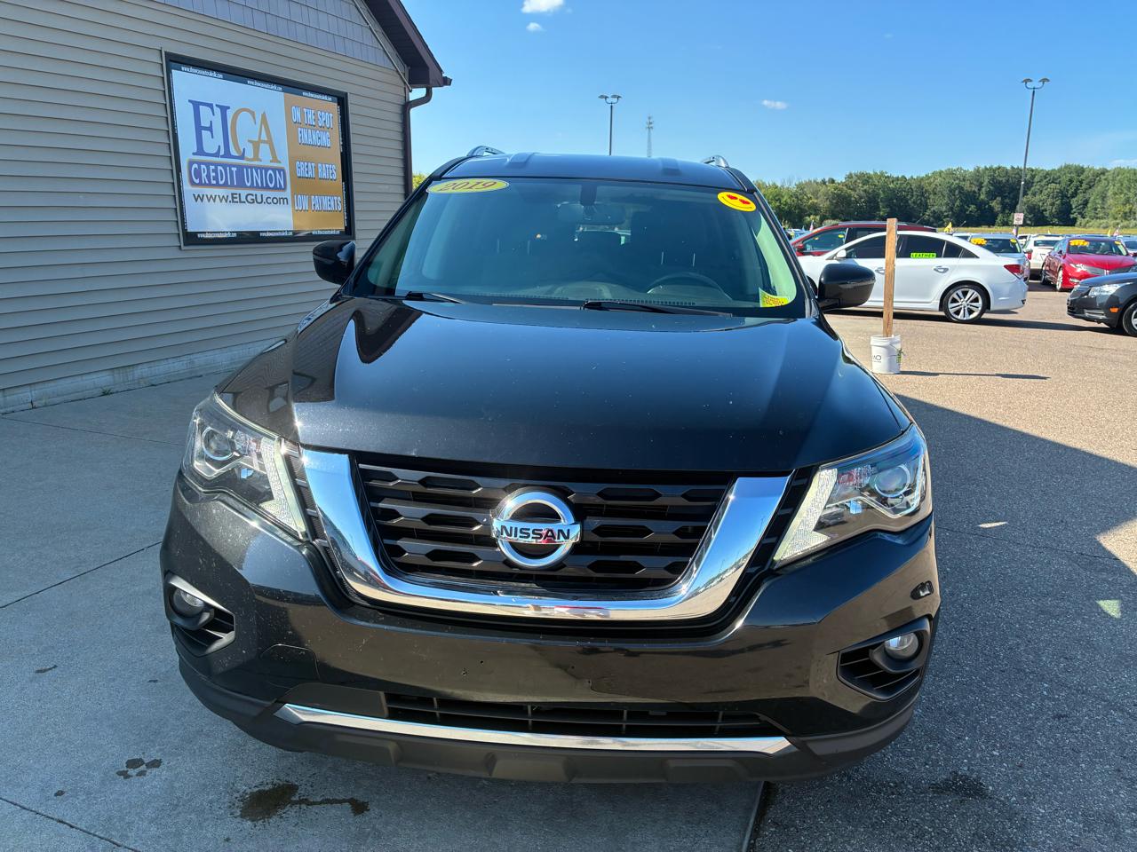 Nissan Pathfinder 4x4 SV 2019