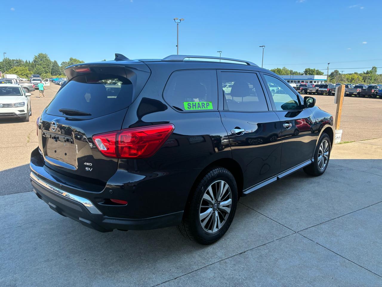Nissan Pathfinder 4x4 SV 2019