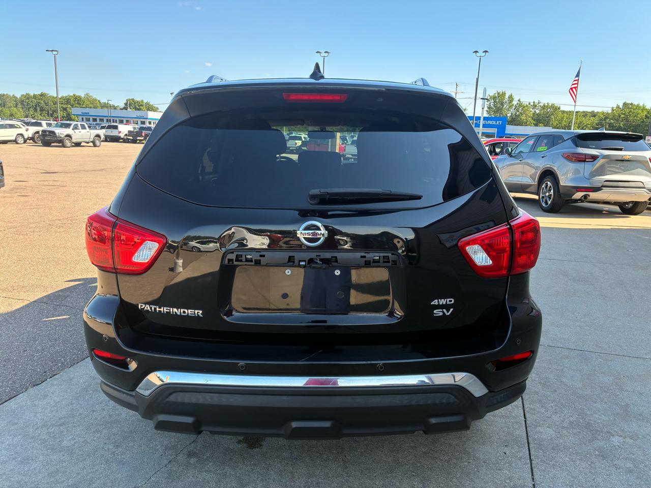 Nissan Pathfinder 4x4 SV 2019