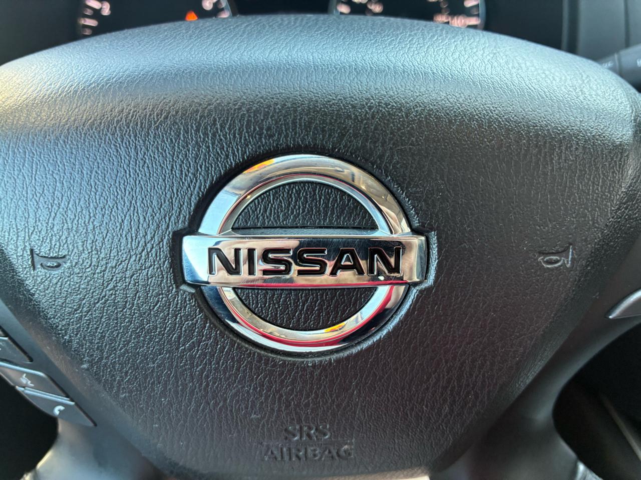 Nissan Pathfinder 4x4 SV 2019
