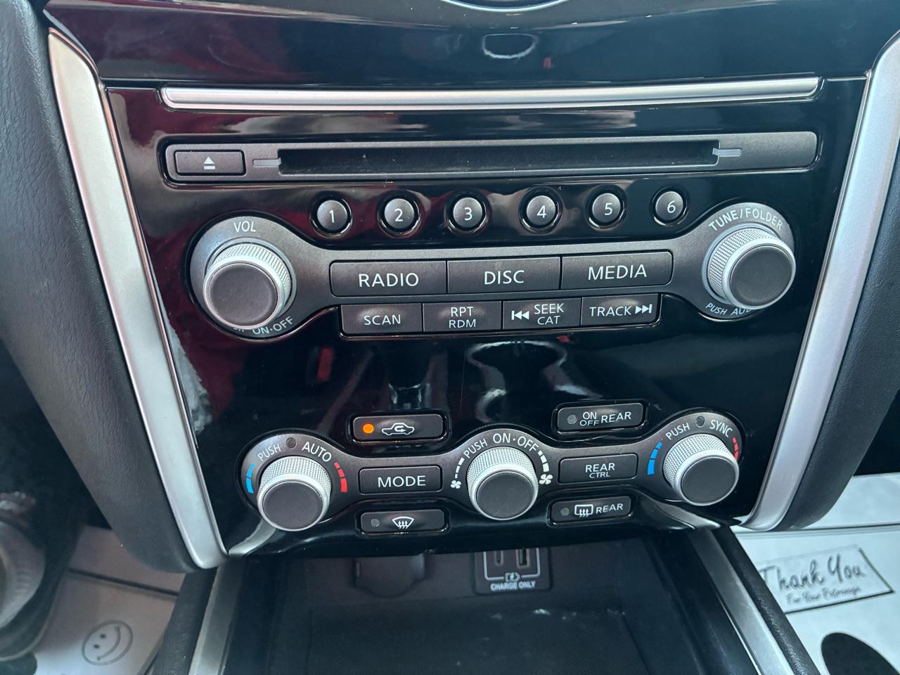 Nissan Pathfinder 4x4 SV 2019