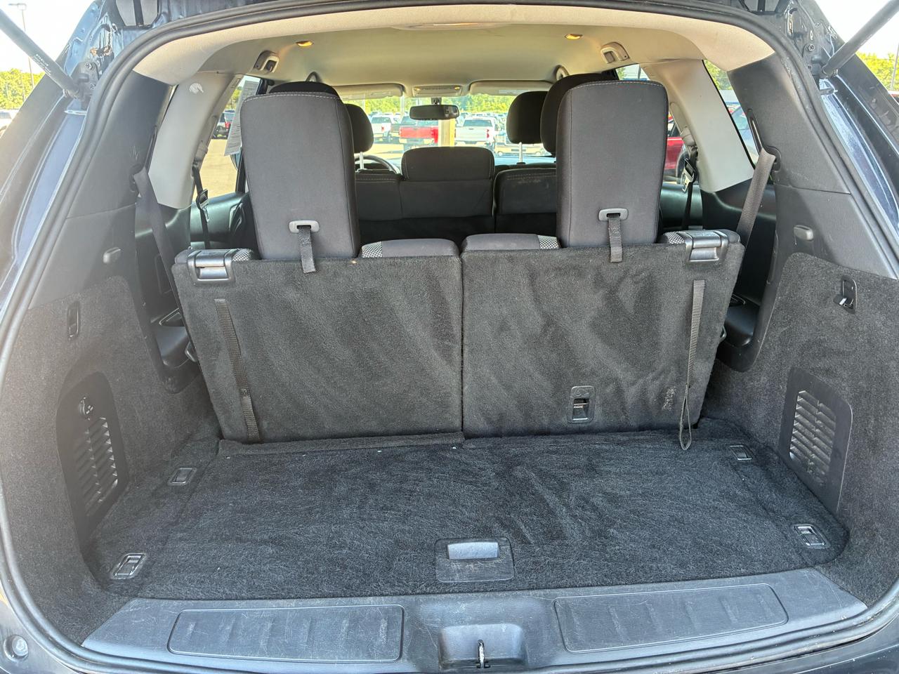 Nissan Pathfinder 4x4 SV 2019