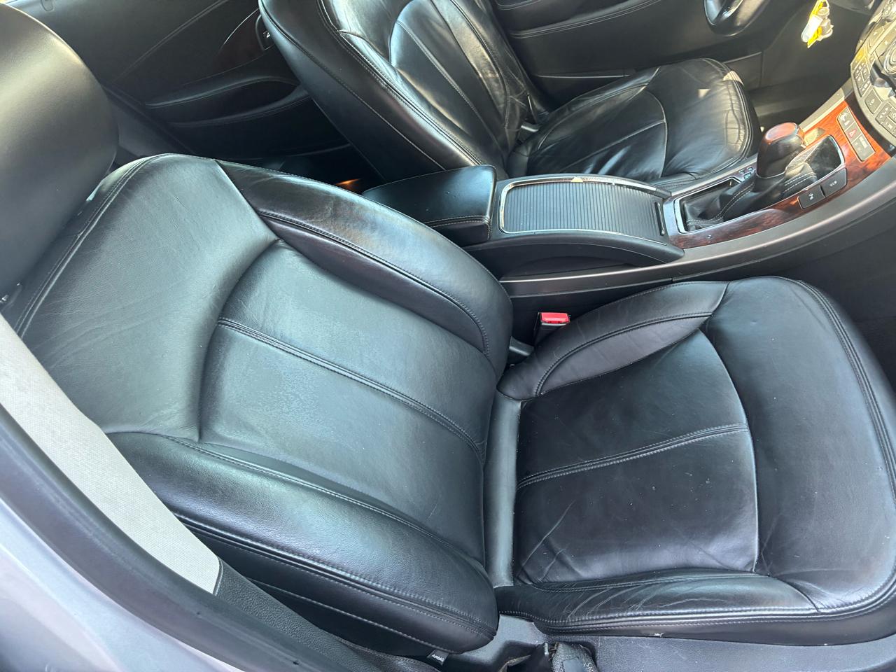Buick LaCrosse 4dr Sdn CXL FWD 2011