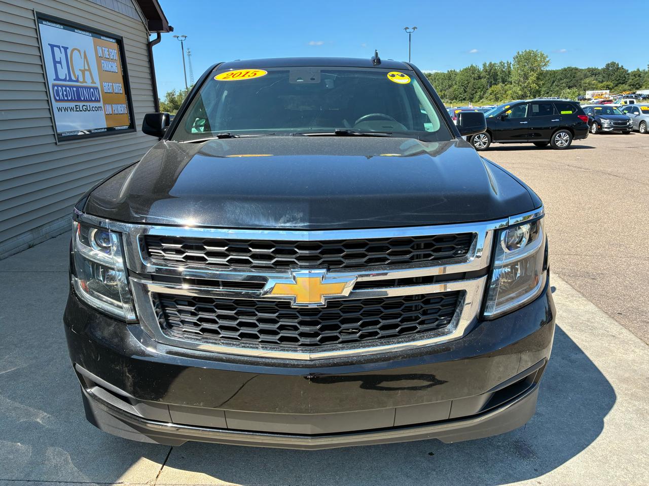 Chevrolet Suburban 4WD 4dr LT 2015