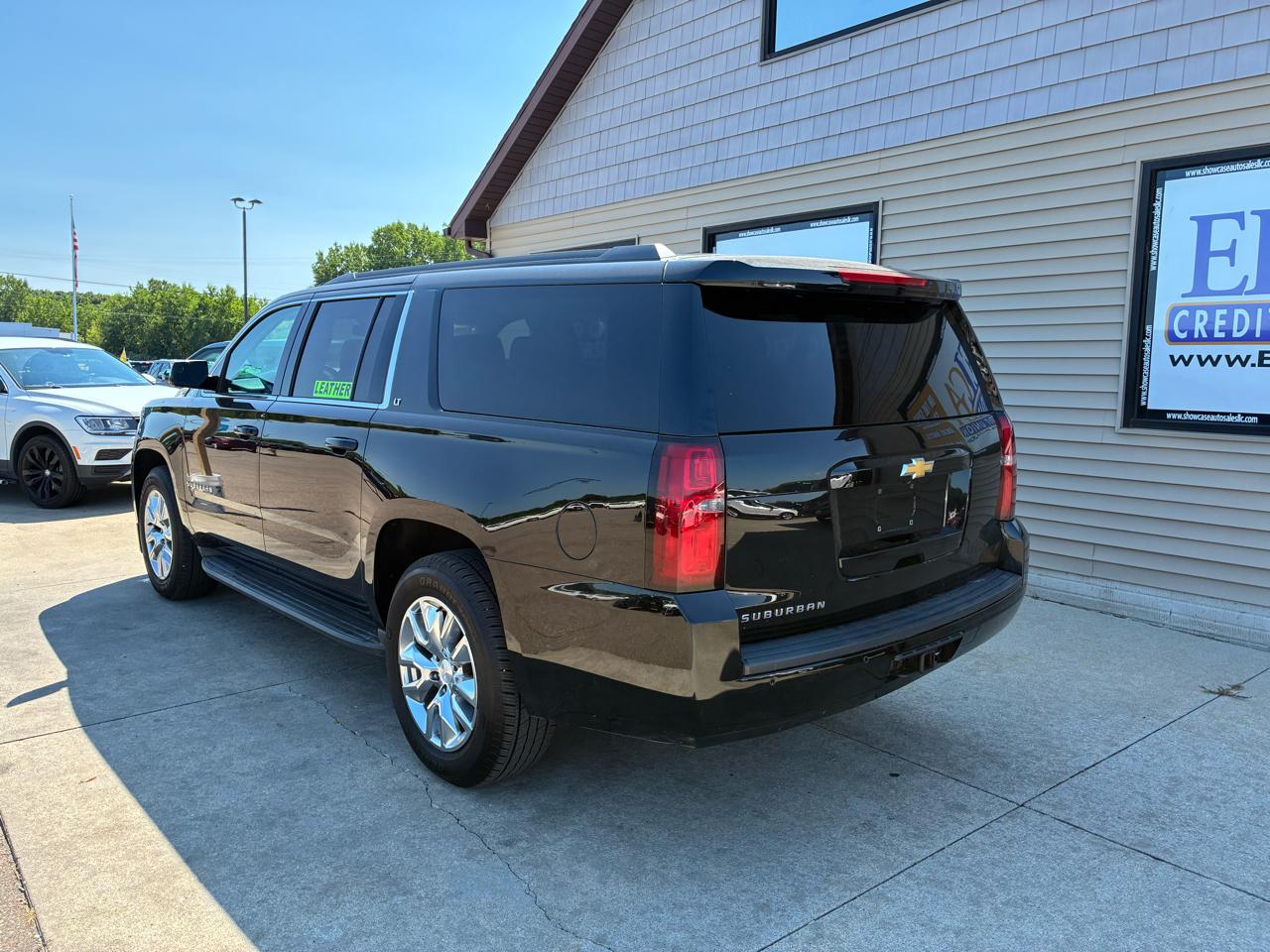 Chevrolet Suburban 4WD 4dr LT 2015