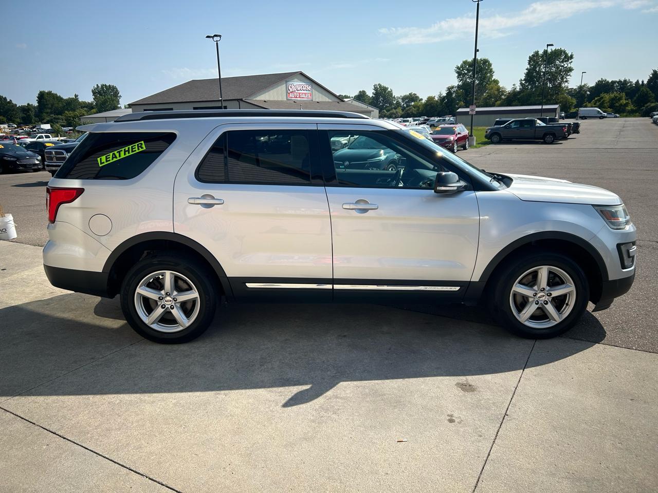 Ford Explorer 4WD 4dr XLT 2016