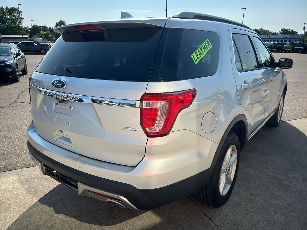Ford Explorer 4WD 4dr XLT 2016