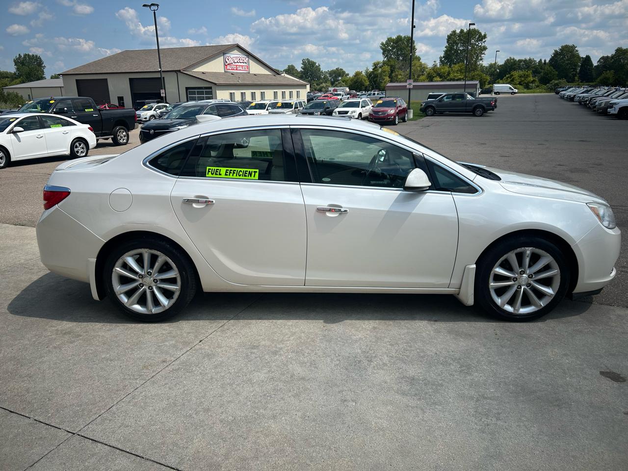 Buick Verano 4dr Sdn Leather Group 2016