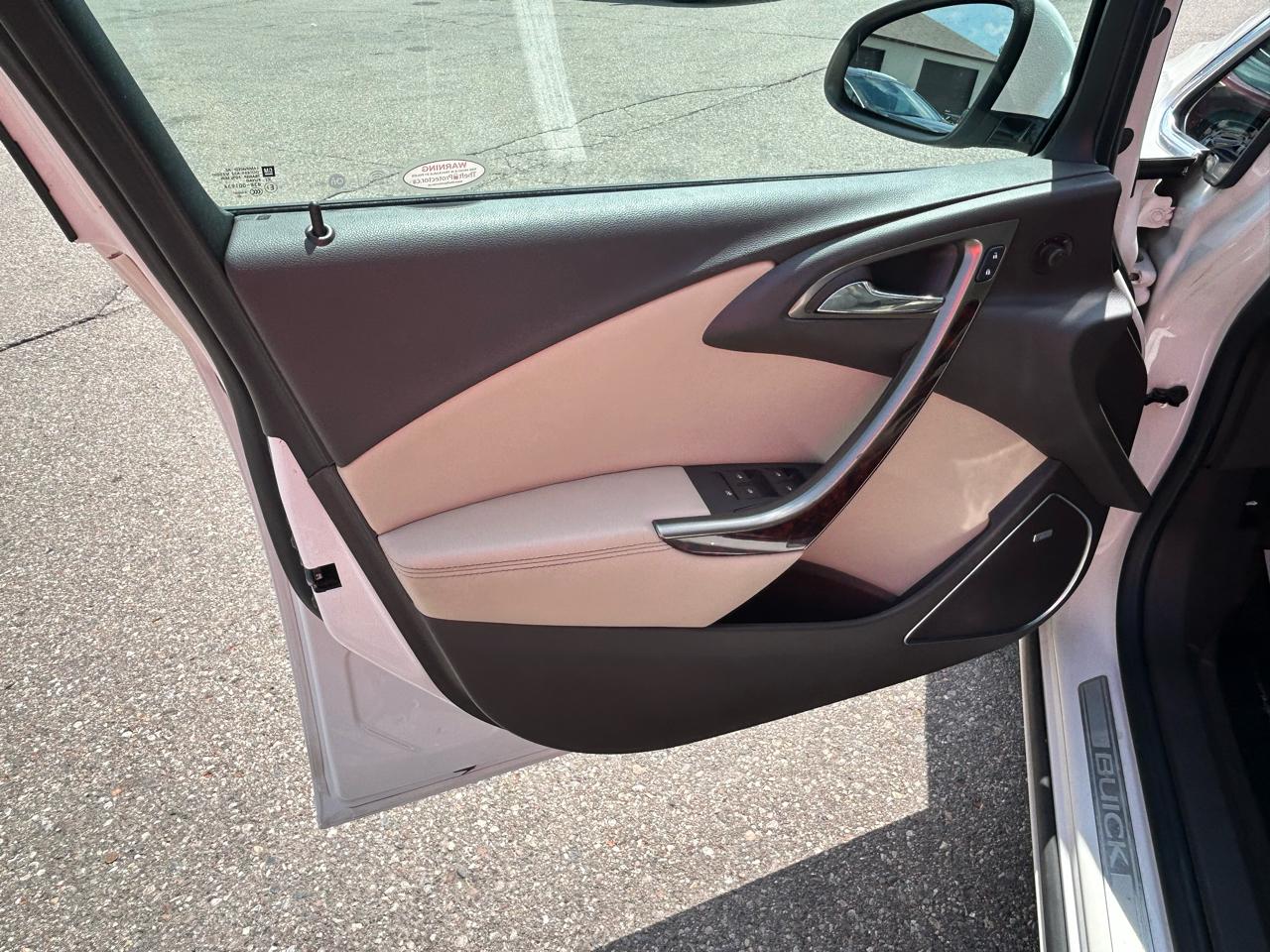 Buick Verano 4dr Sdn Leather Group 2016