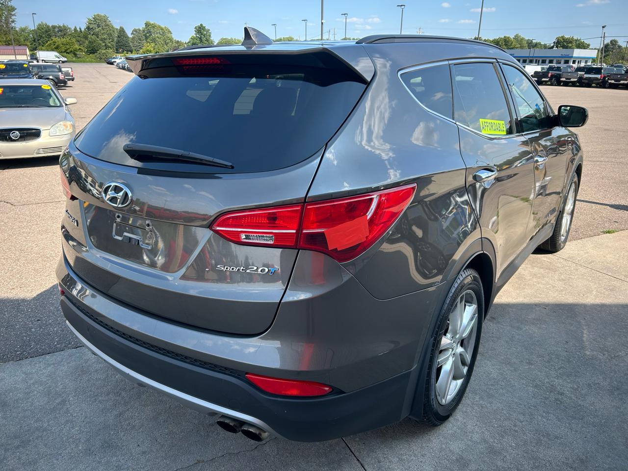 Hyundai Santa Fe FWD 4dr 2.0T Sport 2013