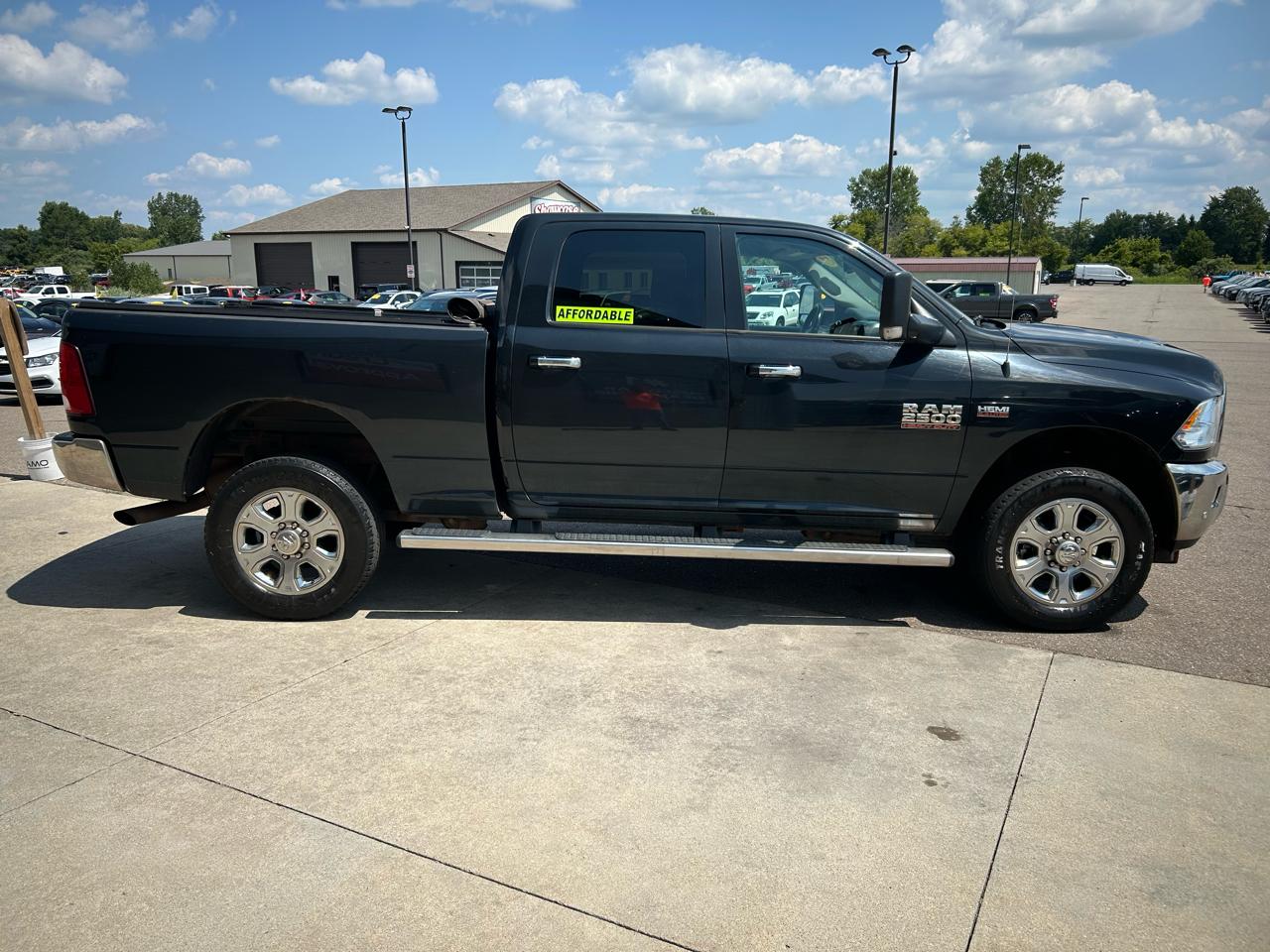 RAM 2500 Big Horn 4x4 Crew Cab 6'4" Box 2018
