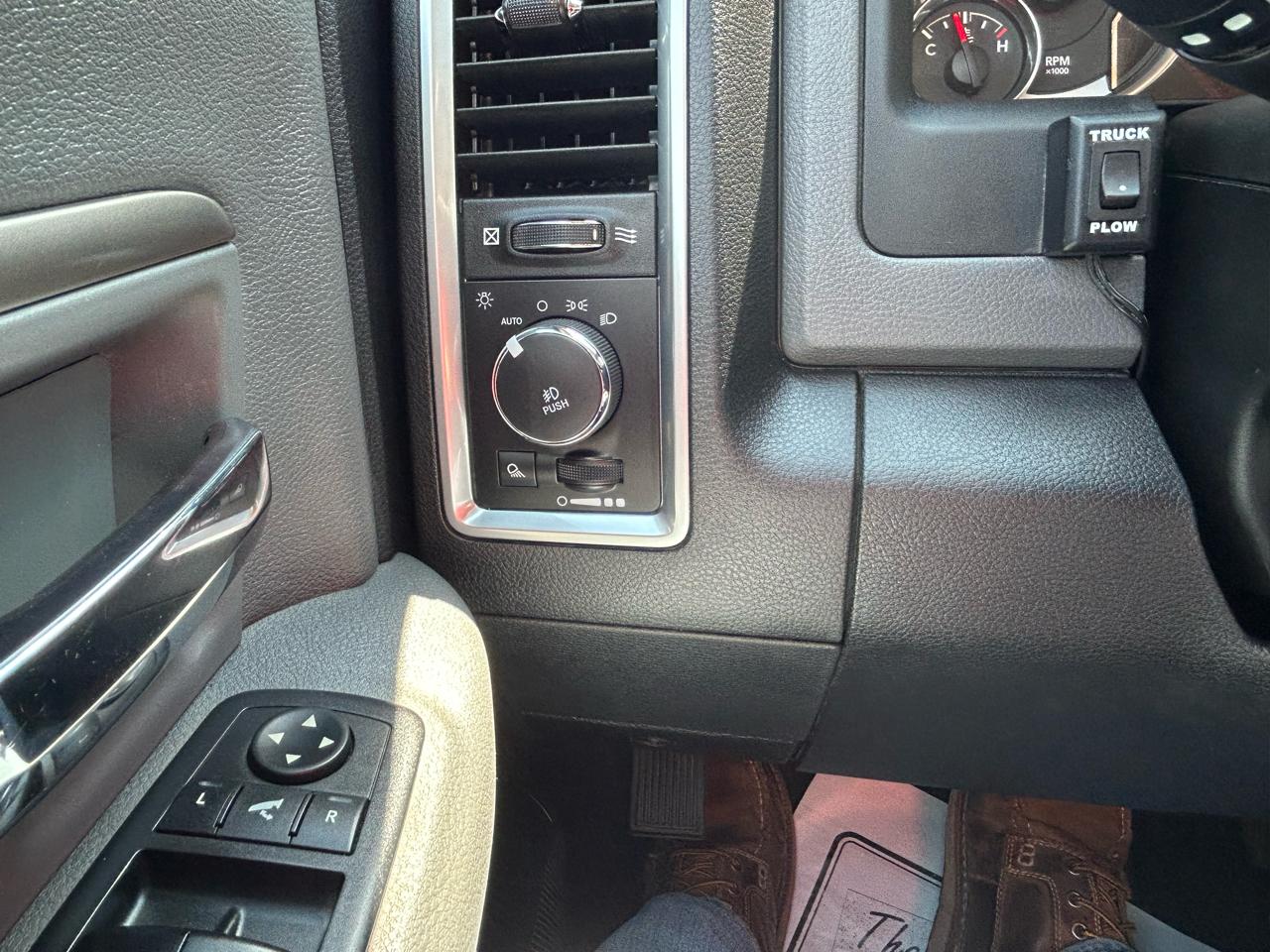 RAM 2500 Big Horn 4x4 Crew Cab 6'4" Box 2018