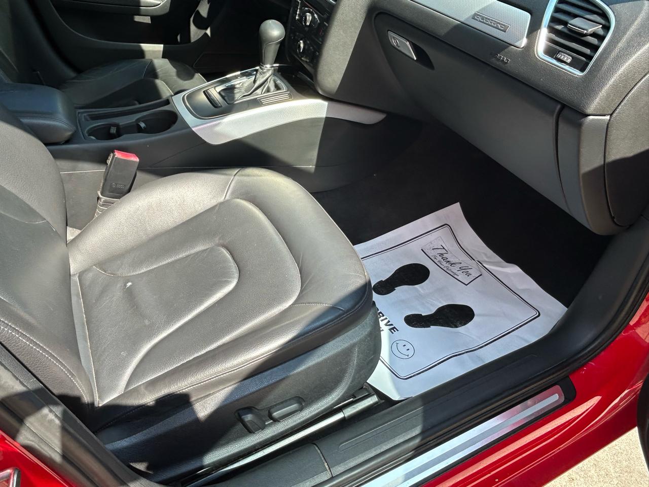 Audi A4 4dr Sdn Auto quattro 2.0T Premium 2011