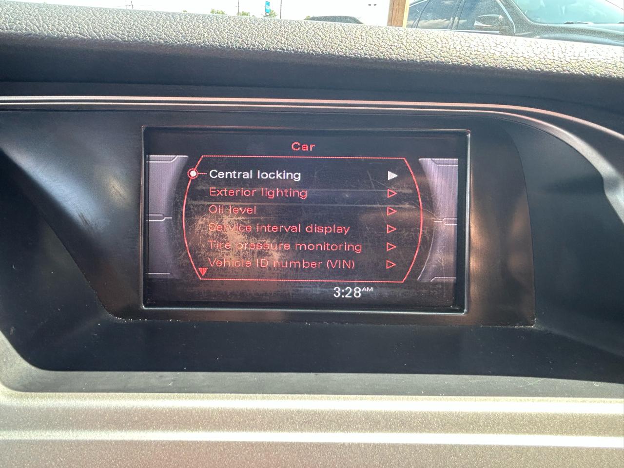 Audi A4 4dr Sdn Auto quattro 2.0T Premium 2011
