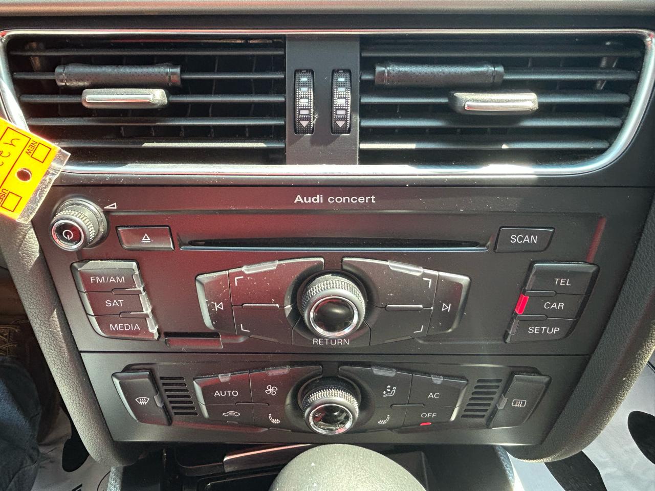 Audi A4 4dr Sdn Auto quattro 2.0T Premium 2011