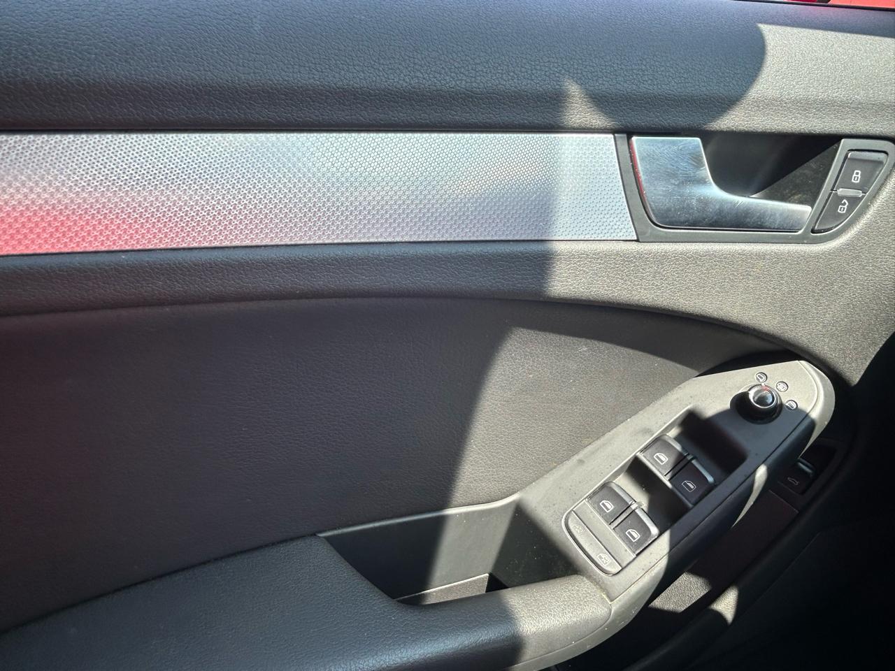 Audi A4 4dr Sdn Auto quattro 2.0T Premium 2011