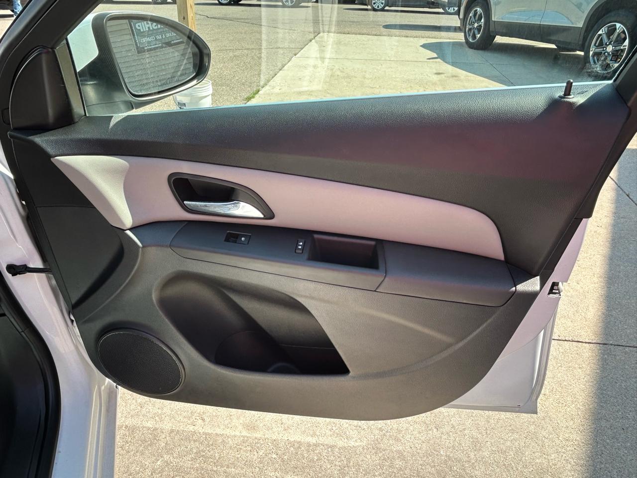 Chevrolet Cruze 4dr Sdn Auto 1LT 2015