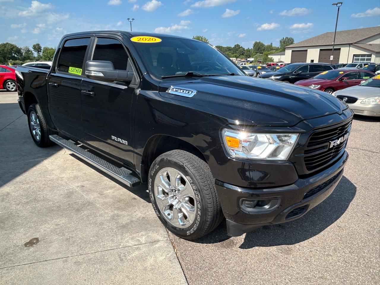 RAM 1500 Big Horn 4x4 Crew Cab 5'7" Box 2020