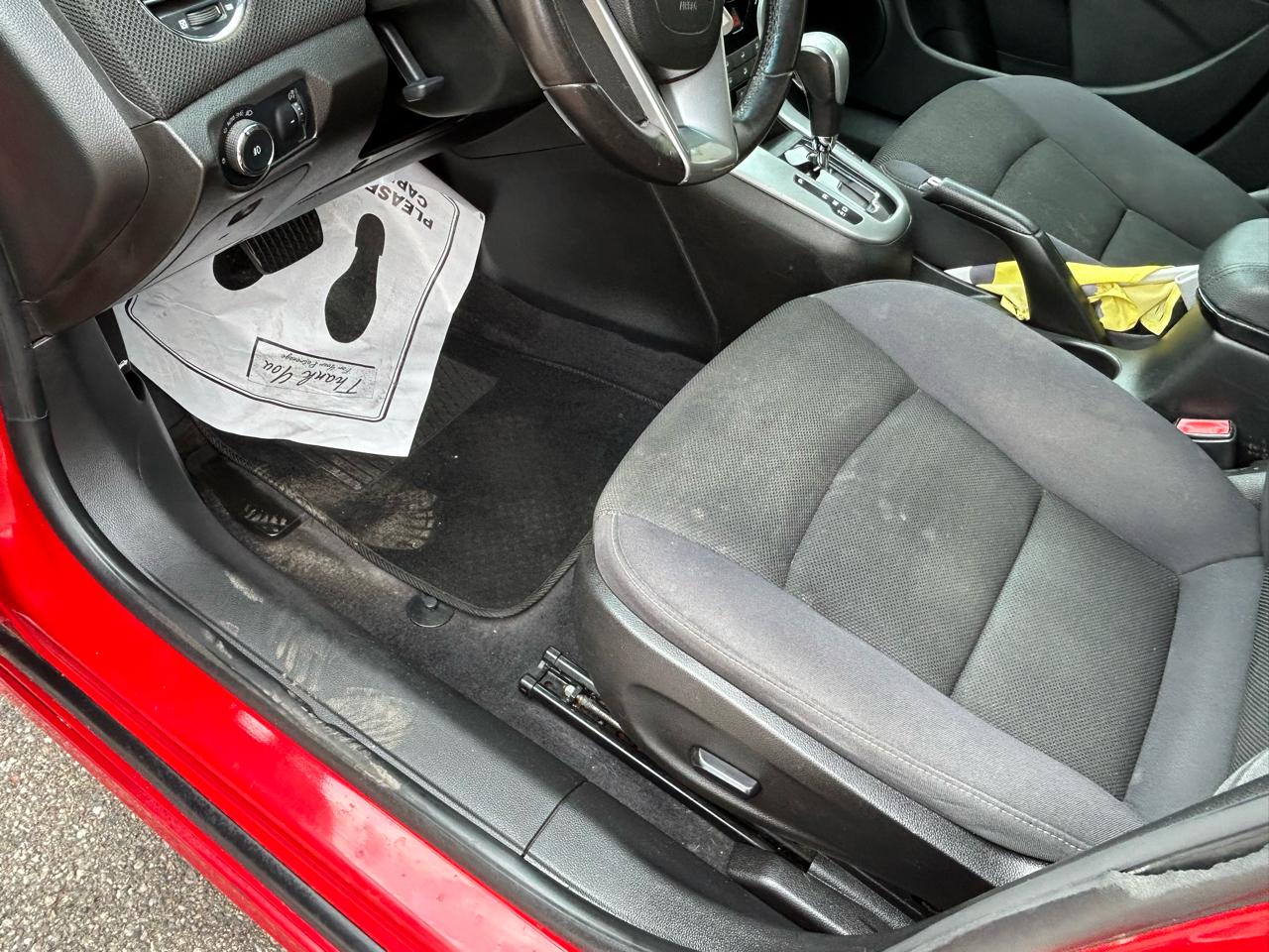 Chevrolet Cruze 4dr Sdn LT w/1LT 2012