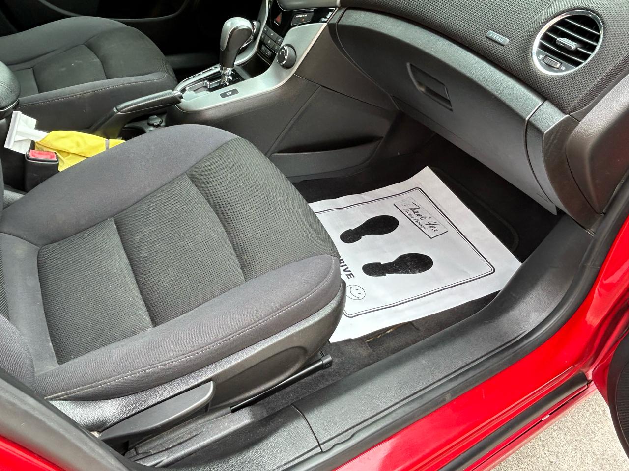 Chevrolet Cruze 4dr Sdn LT w/1LT 2012