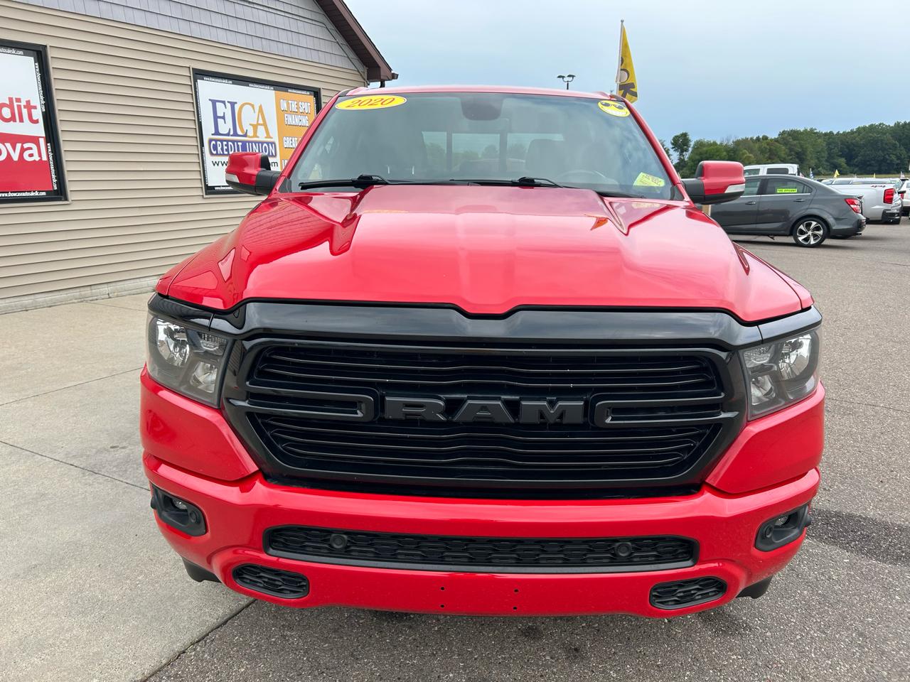 RAM 1500 Big Horn 4x4 Crew Cab 5'7" Box 2020
