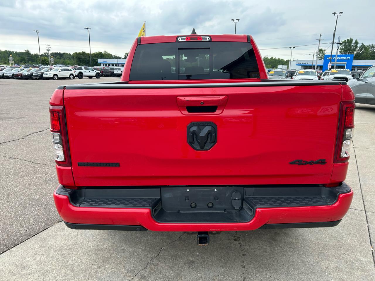 RAM 1500 Big Horn 4x4 Crew Cab 5'7" Box 2020
