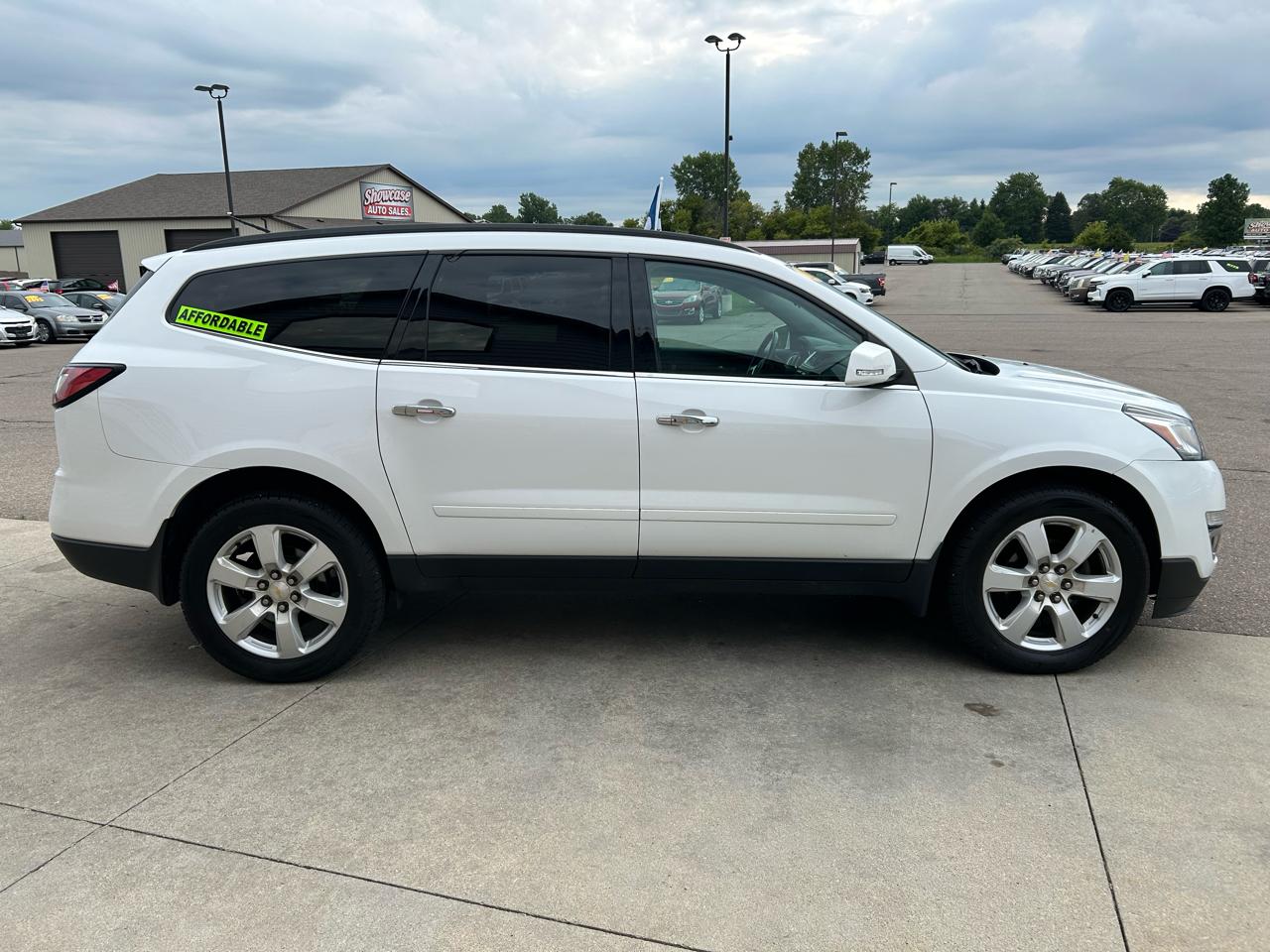 Chevrolet Traverse AWD 4dr LT w/1LT 2017