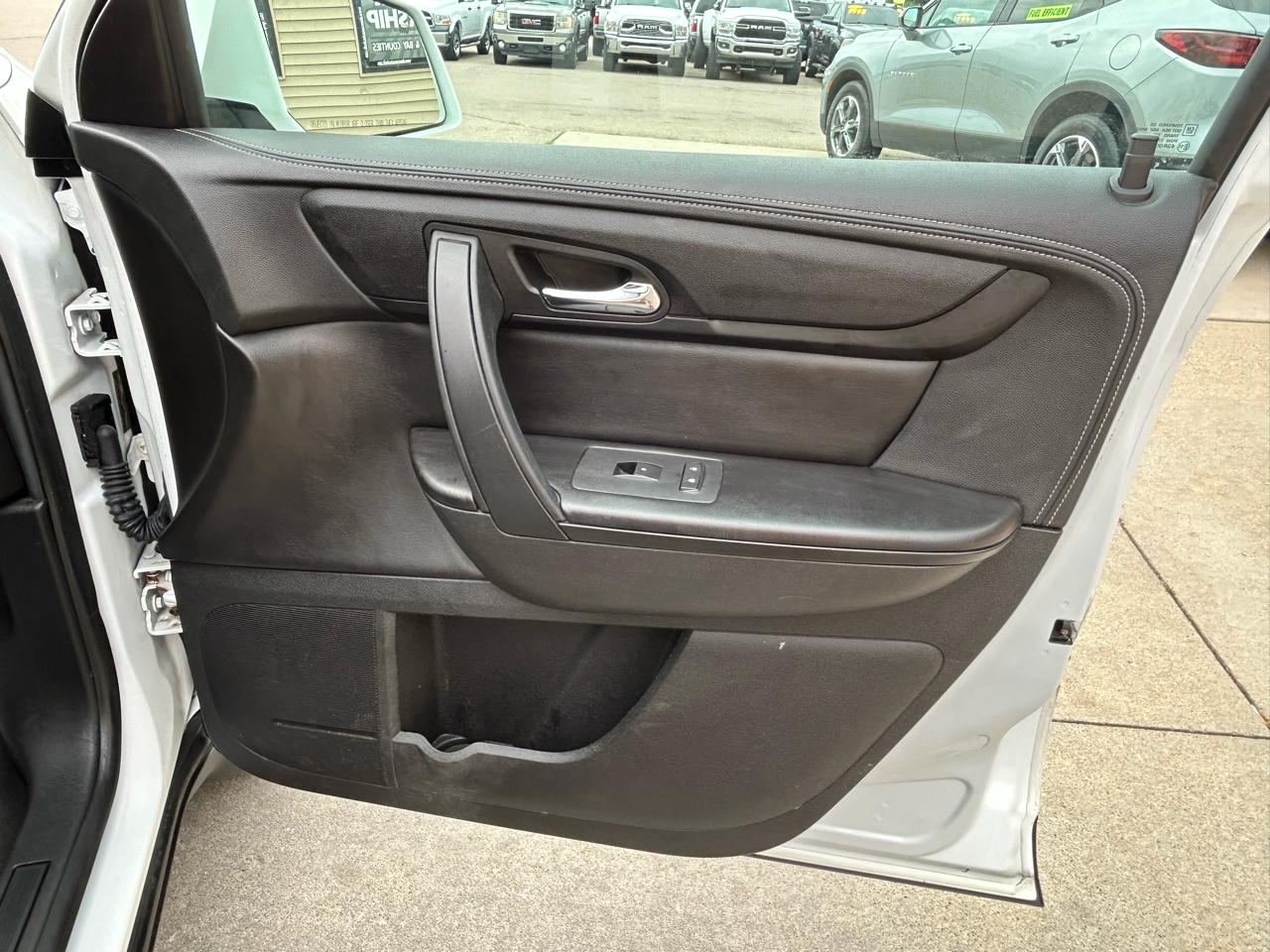 Chevrolet Traverse AWD 4dr LT w/1LT 2017