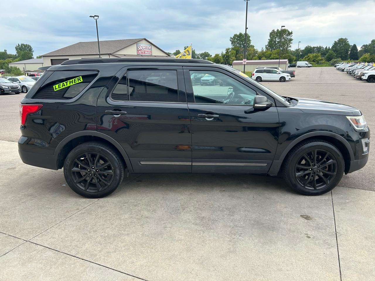 Ford Explorer XLT 4WD 2017