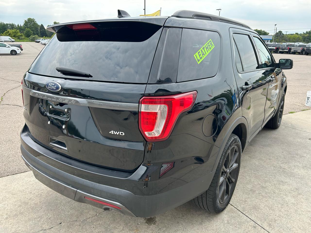 Ford Explorer XLT 4WD 2017