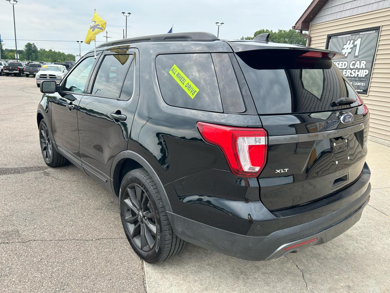 Ford Explorer XLT 4WD 2017