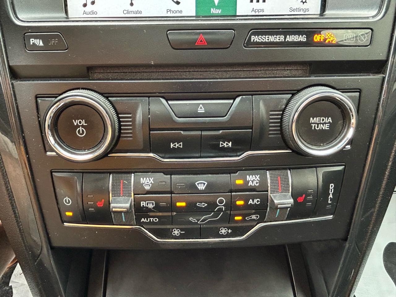 Ford Explorer XLT 4WD 2017