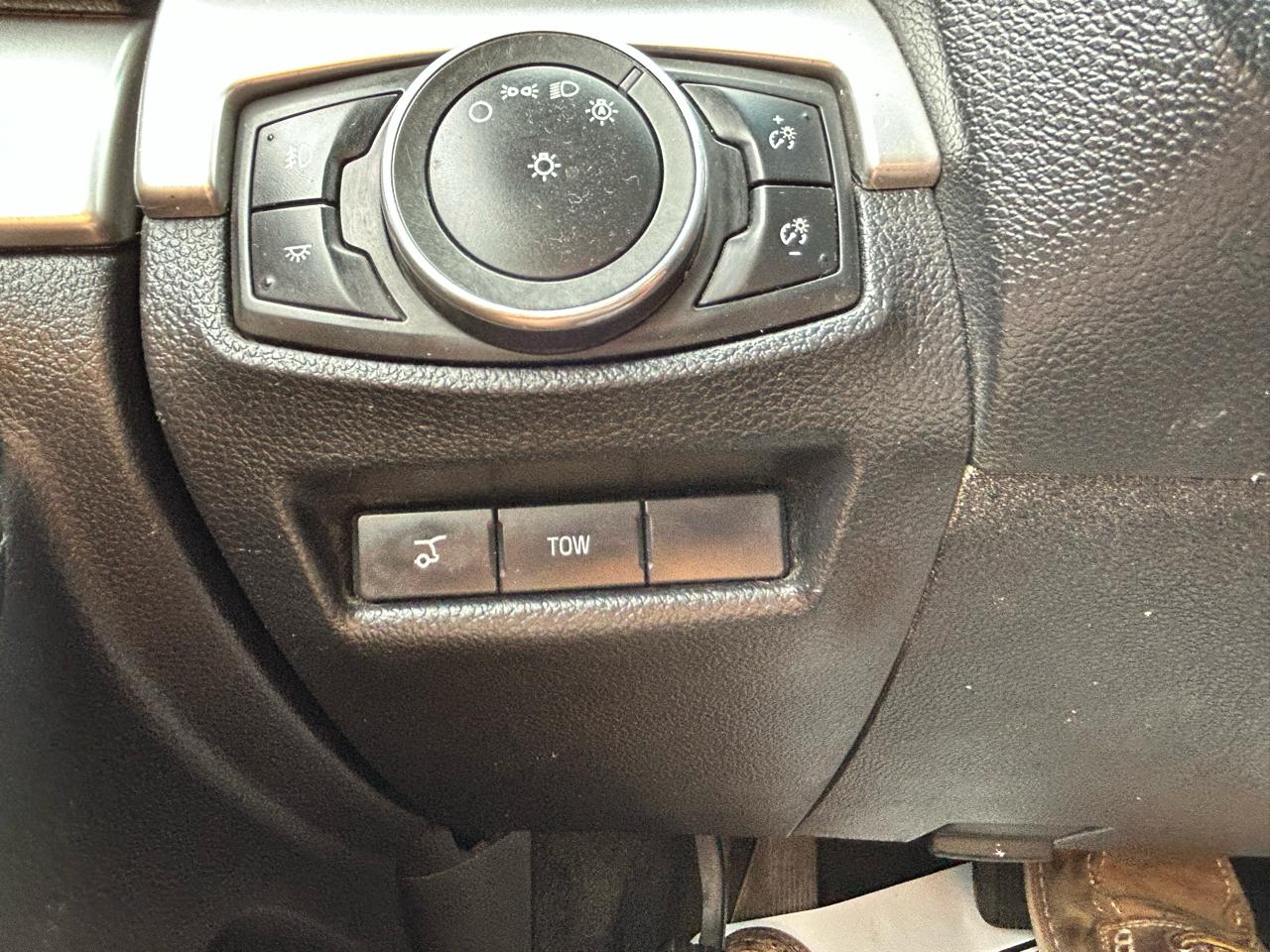 Ford Explorer XLT 4WD 2017