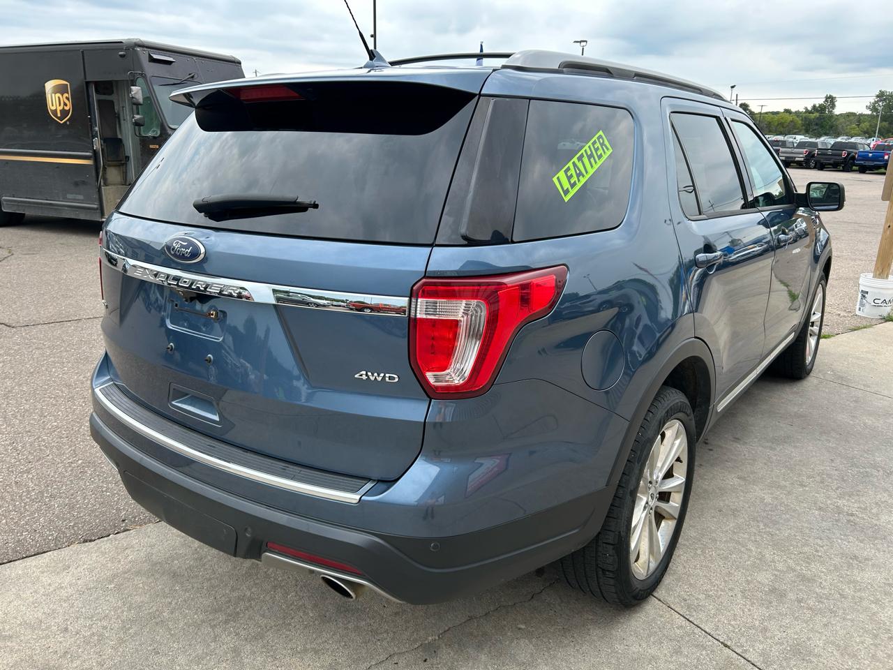 Ford Explorer XLT 4WD 2018