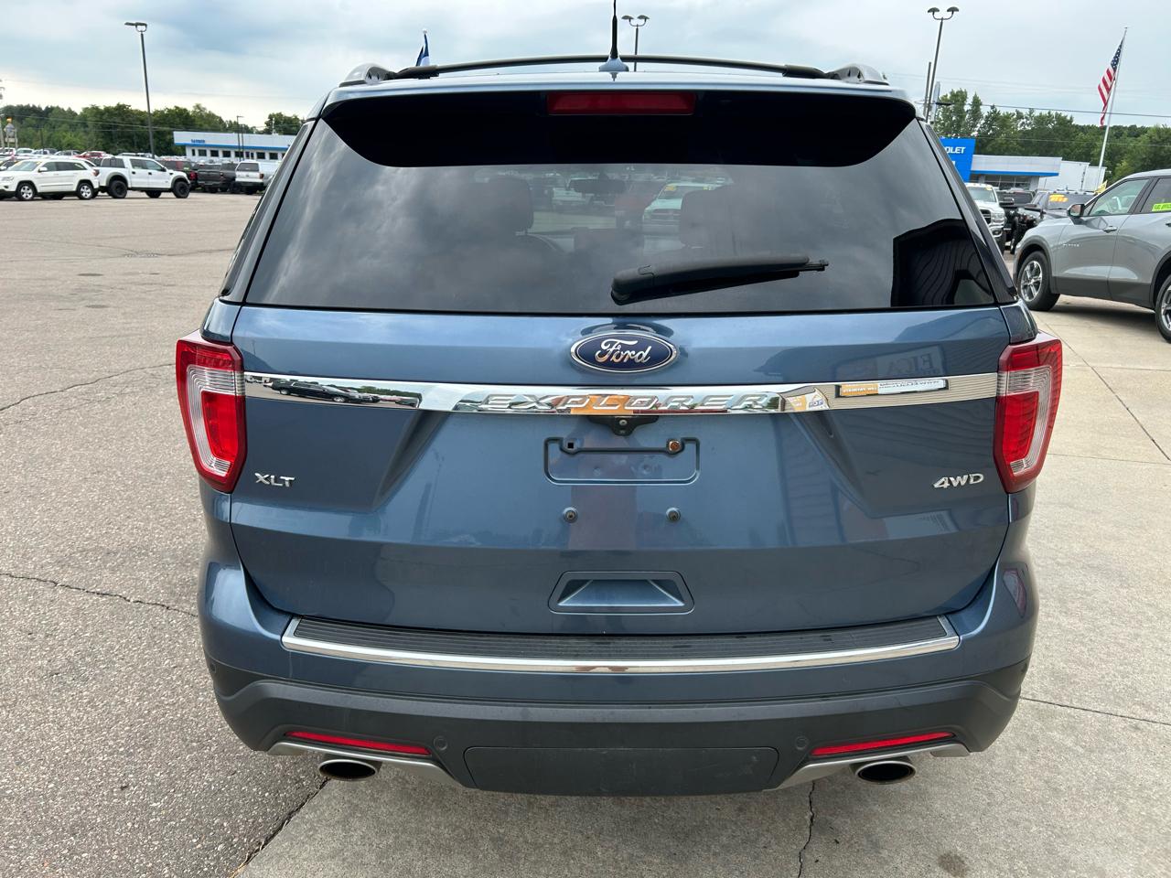Ford Explorer XLT 4WD 2018