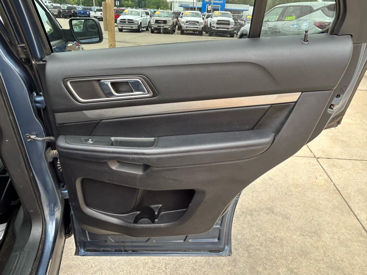Ford Explorer XLT 4WD 2018