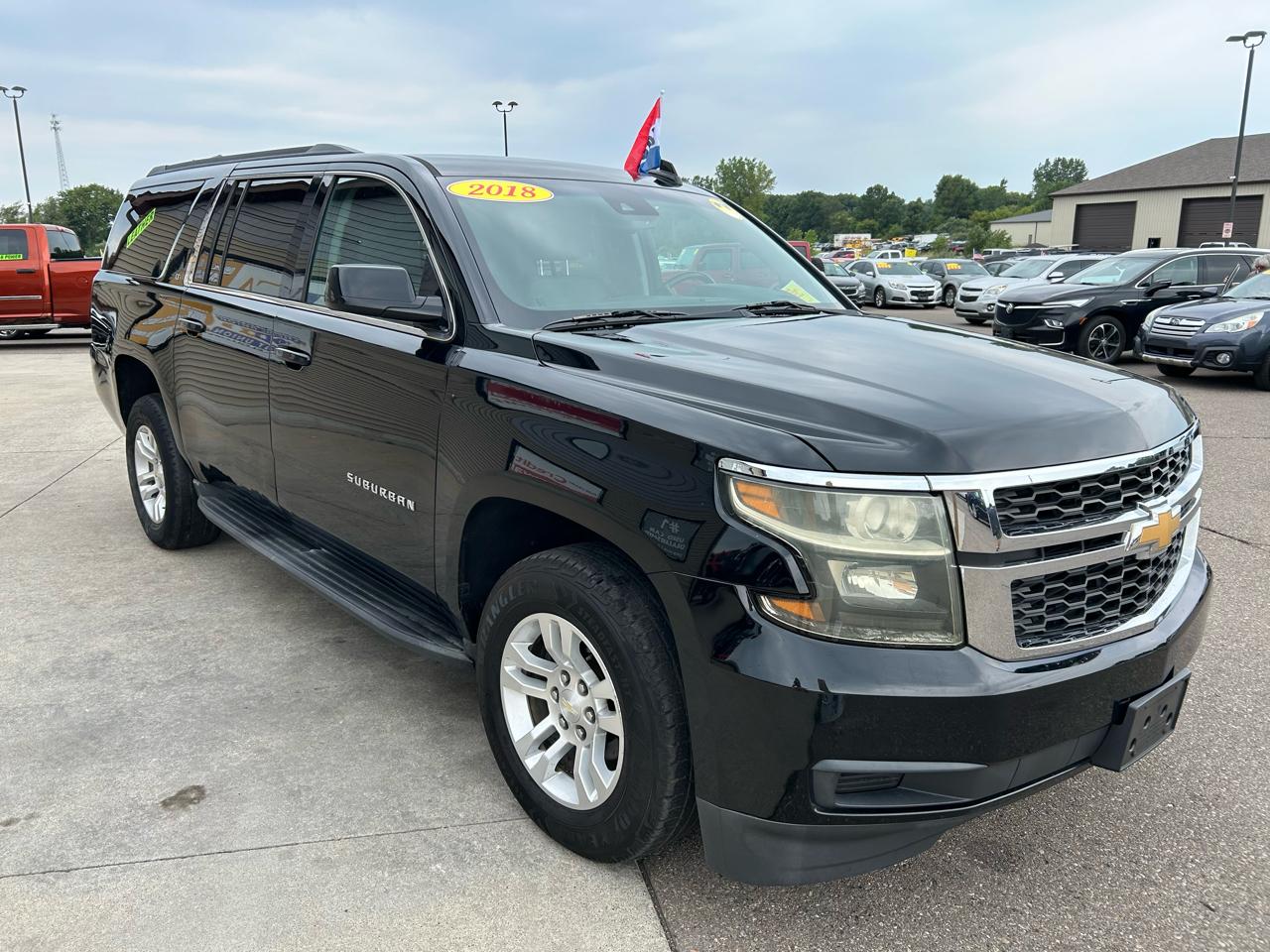 Chevrolet Suburban 4WD 4dr 1500 LT 2018