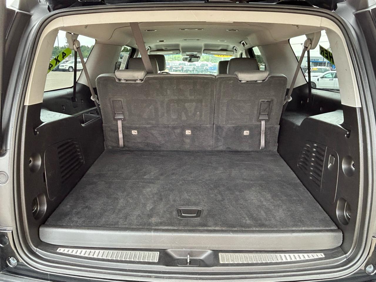 Chevrolet Suburban 4WD 4dr 1500 LT 2018