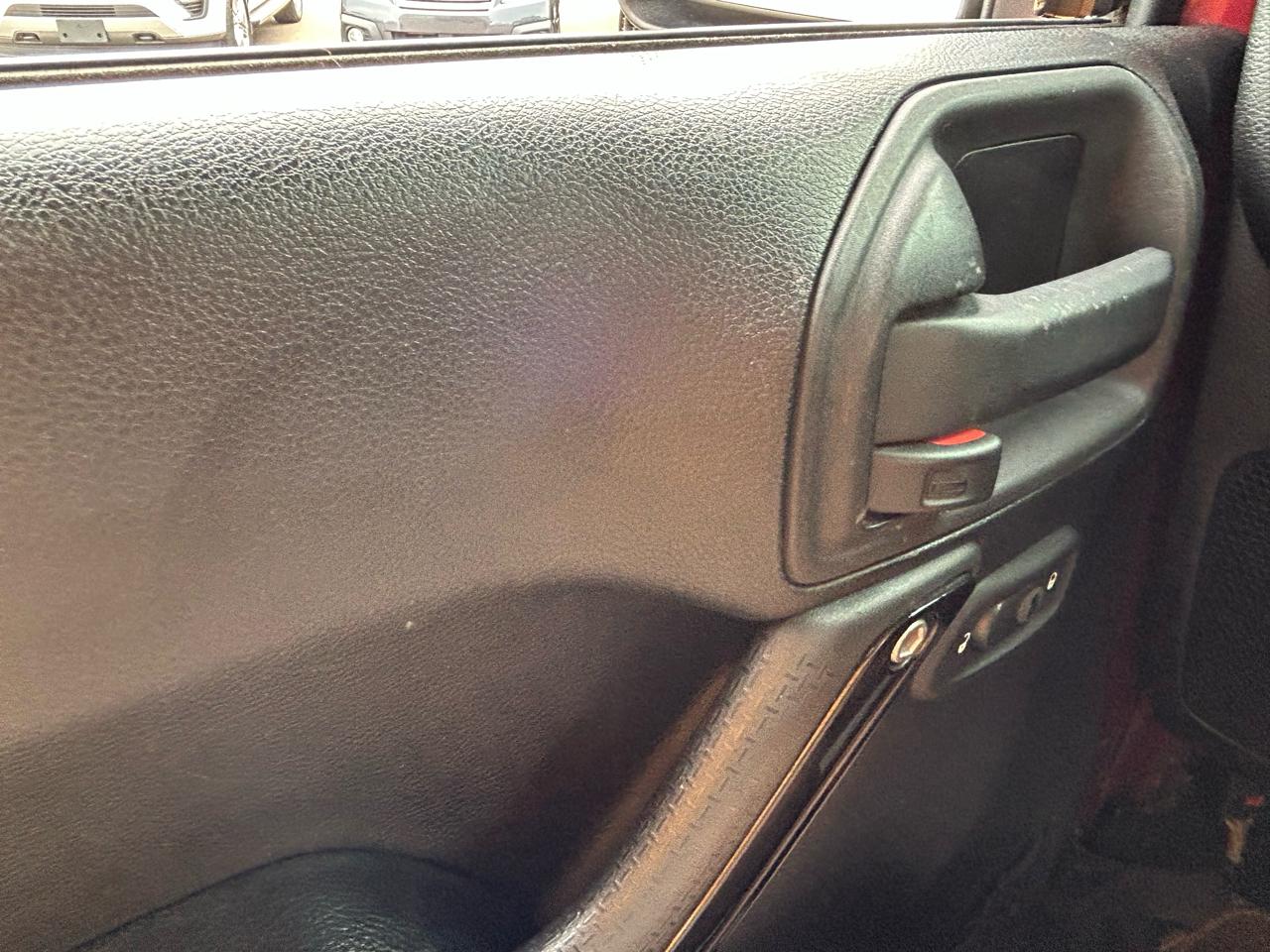 Jeep Wrangler Unlimited 4WD 4dr Altitude *Ltd Avail* 2012