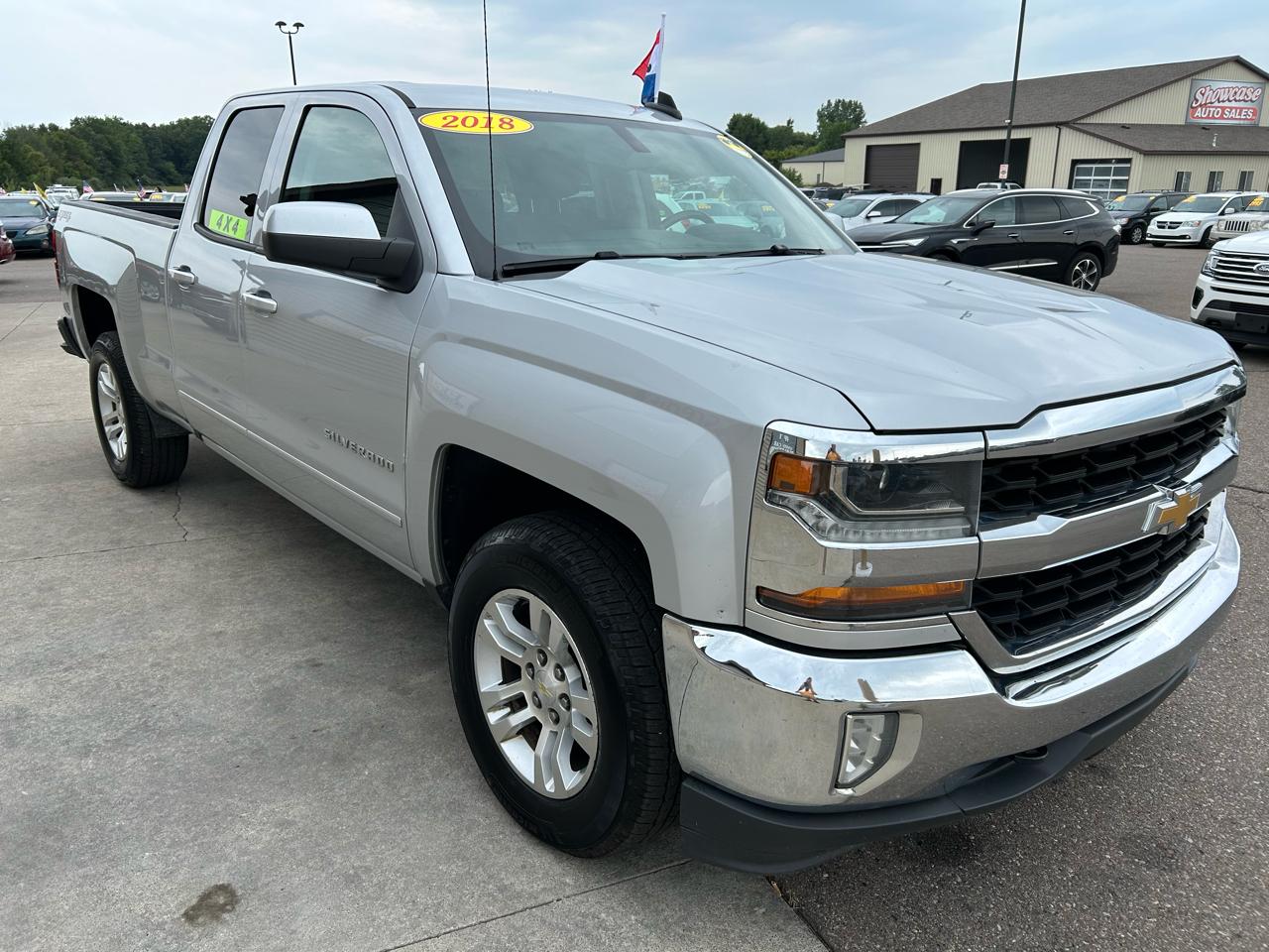 Chevrolet Silverado 1500 4WD Double Cab 143.5" LT w/1LT 2018