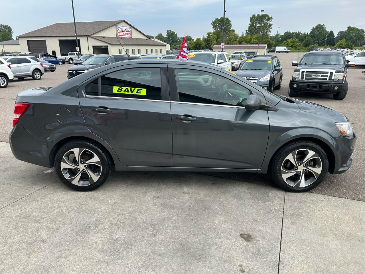Chevrolet Sonic 4dr Sdn Auto Premier 2017
