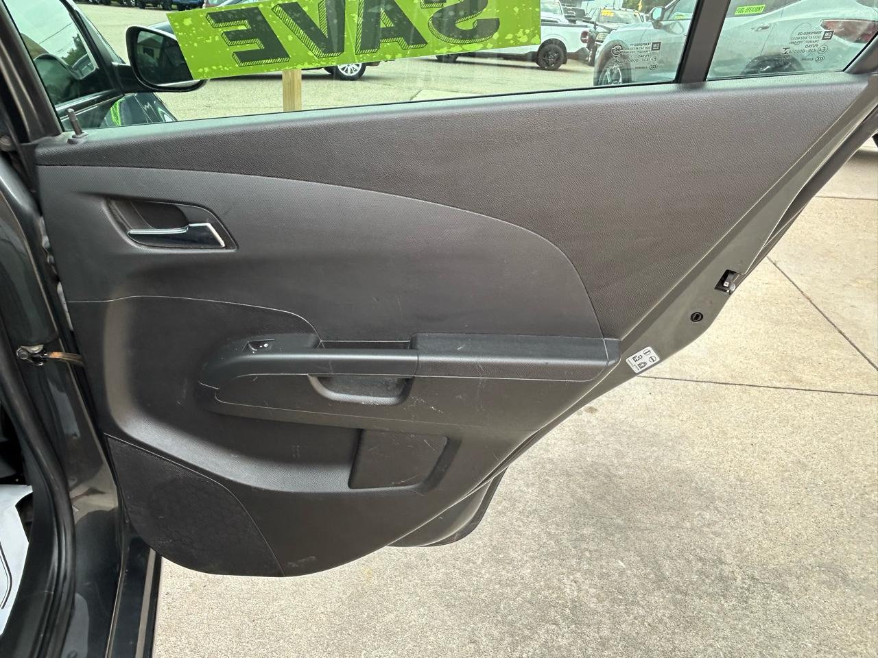 Chevrolet Sonic 4dr Sdn Auto Premier 2017