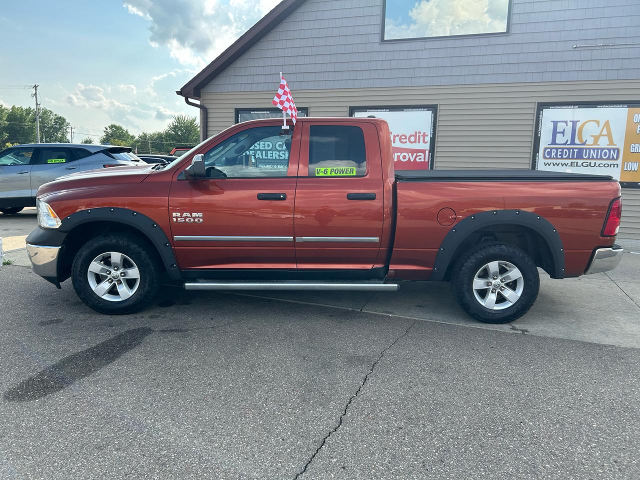 RAM 1500 4WD Quad Cab 140.5" Tradesman 2013