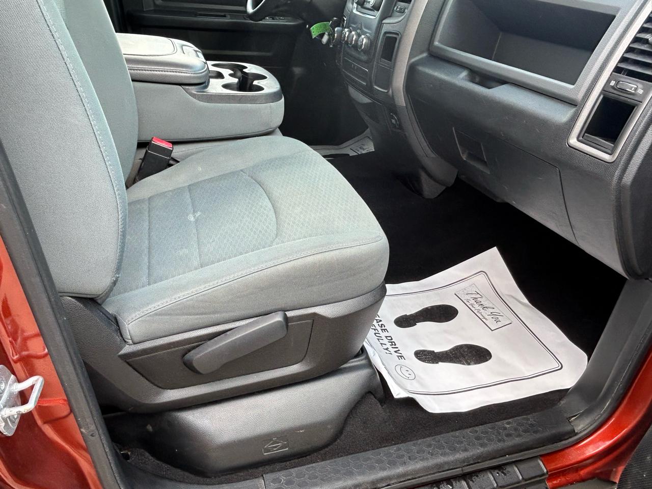 RAM 1500 4WD Quad Cab 140.5" Tradesman 2013