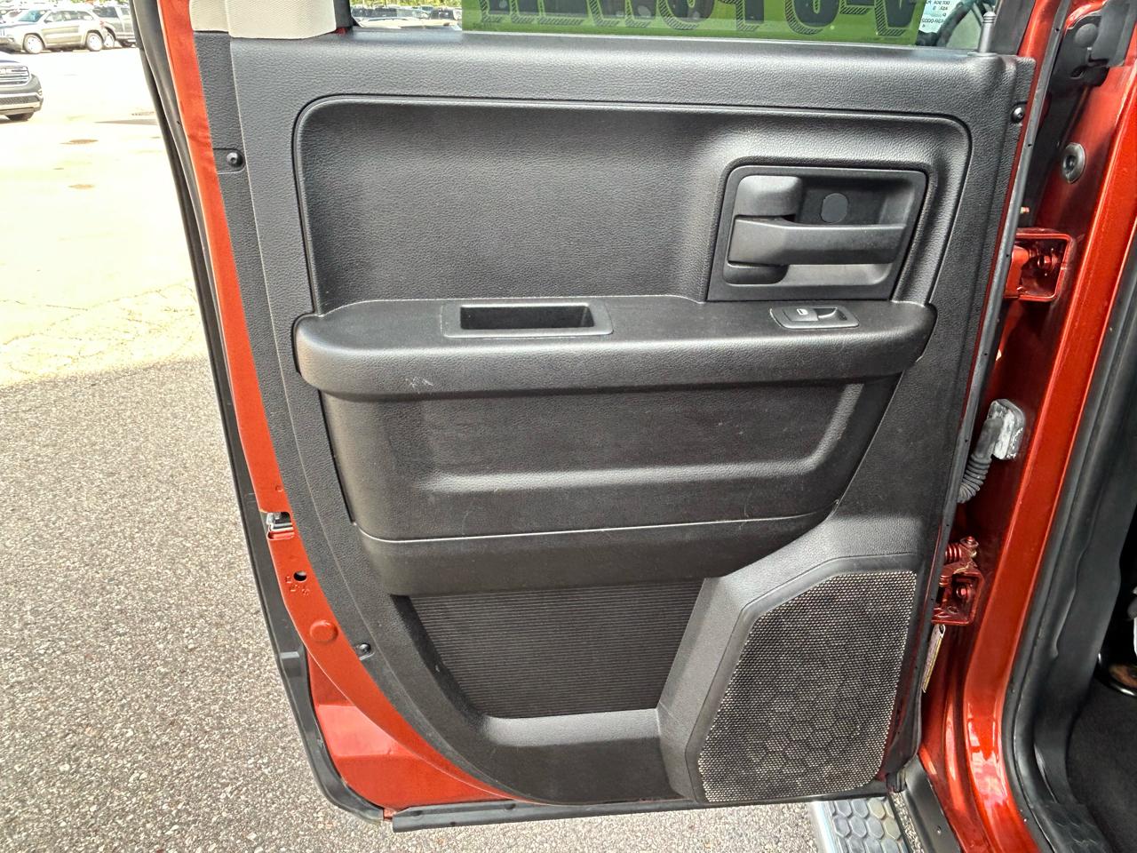 RAM 1500 4WD Quad Cab 140.5" Tradesman 2013