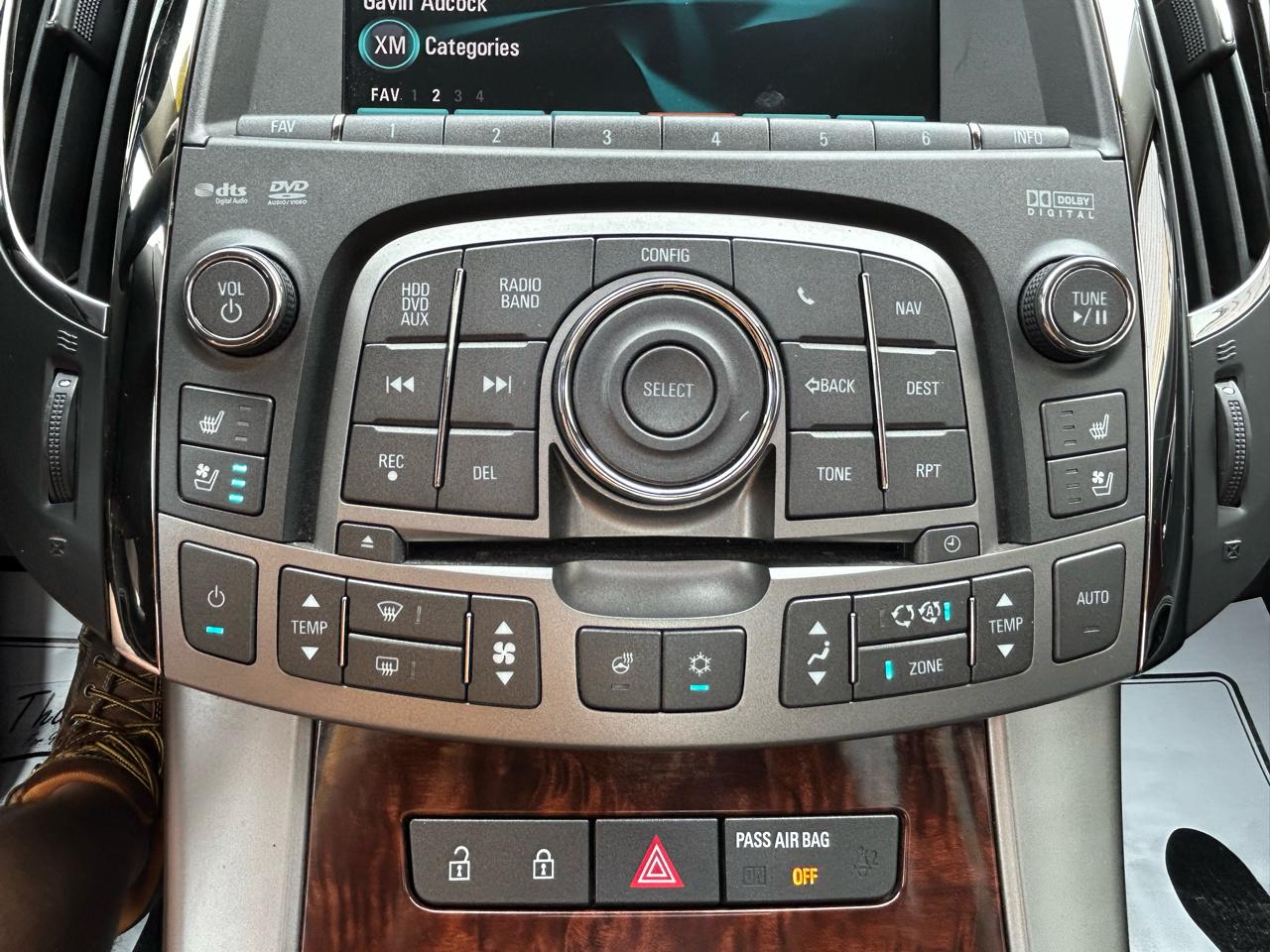 Buick LaCrosse 4dr Sdn CXS 2011